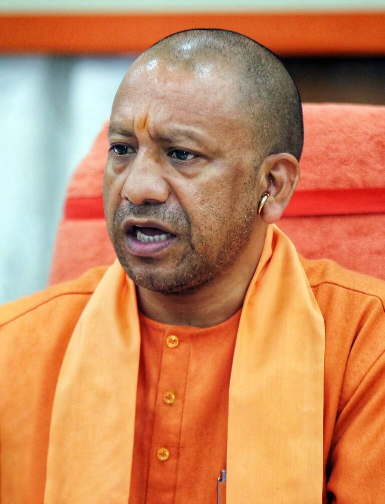 नोएडा-गाजियाबाद समेत यूपी के 18 जिले बनेंगे सेफ सिटी, महिला सुरक्षा पर योगी सरकार का बड़ा कदम