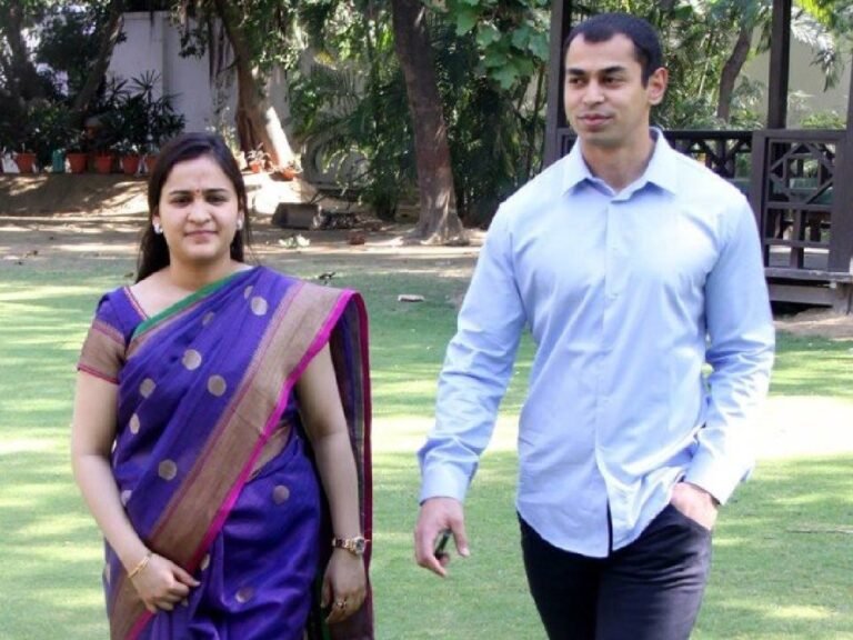 महिला आयोग कि उपाध्यक्ष अपर्णा यादव और प्रतीक यादव के रिश्ते में दरार, पहले प्यार, फिर शादी और अब तलाक की नौबत