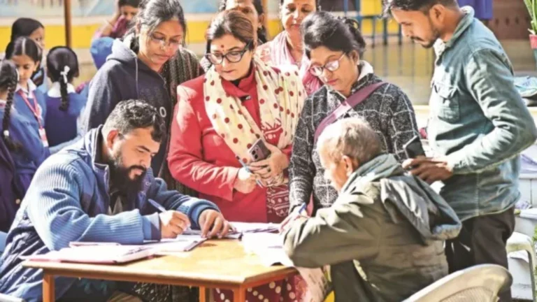 यूपी एसआईआर ड्राफ्ट वोटर लिस्ट में कैसे चेक करें अपना नाम? नहीं है तो क्या करें