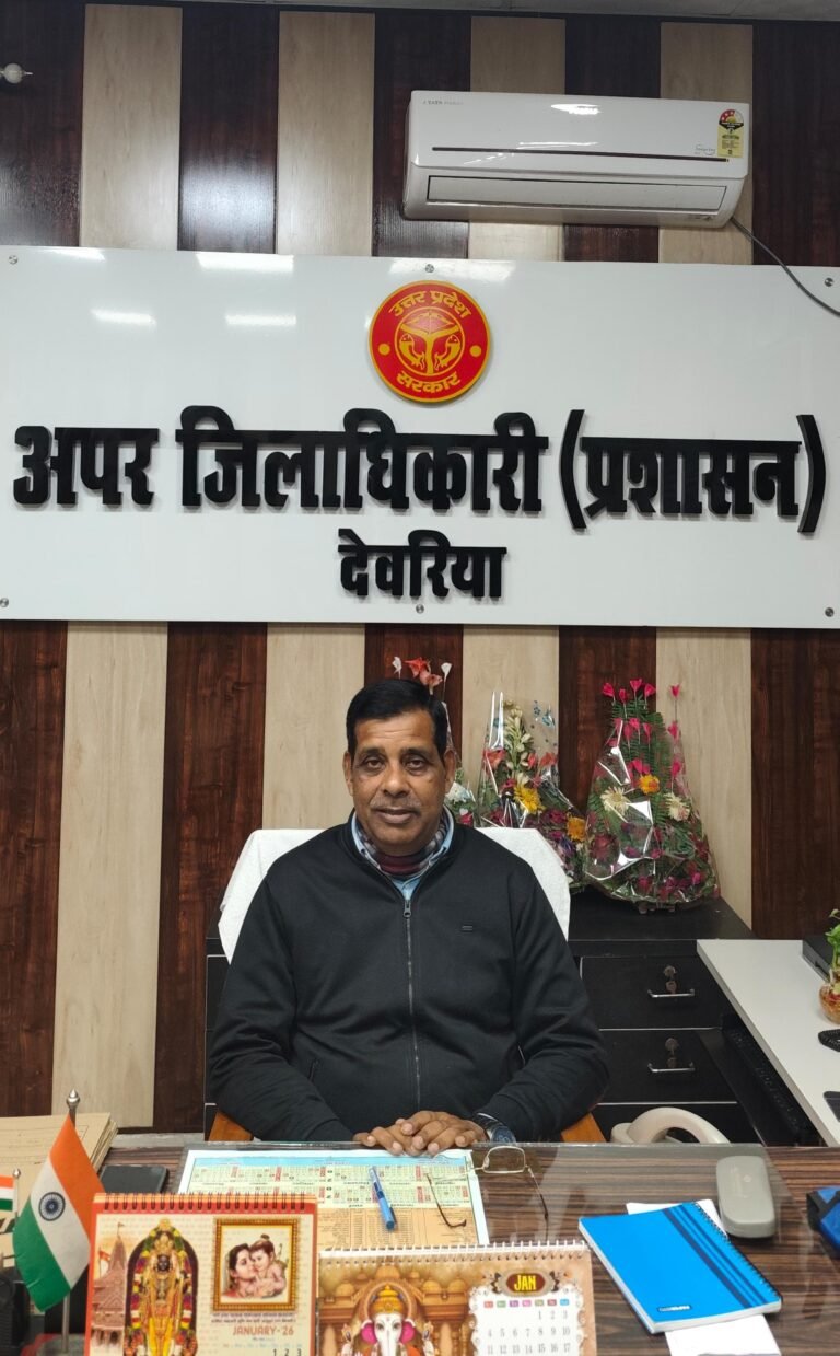 नवागत एडीएम प्रशासन प्रेम नारायण सिंह ने संभाला कार्यभार