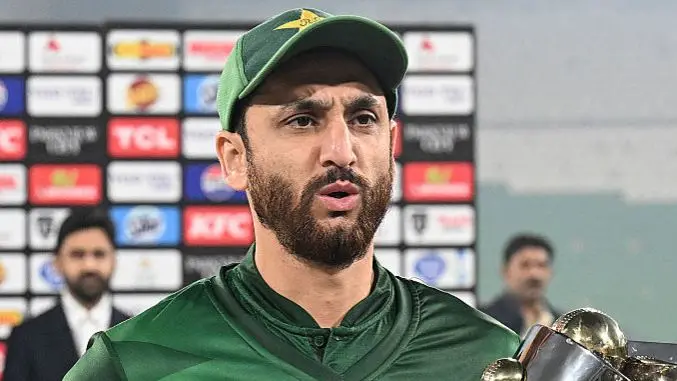 टी-20 वर्ल्ड कप में भारत के ख़िलाफ़ मैच नहीं खेलने के फ़ैसले पर पाकिस्तानी टीम के कप्तान क्या बोले