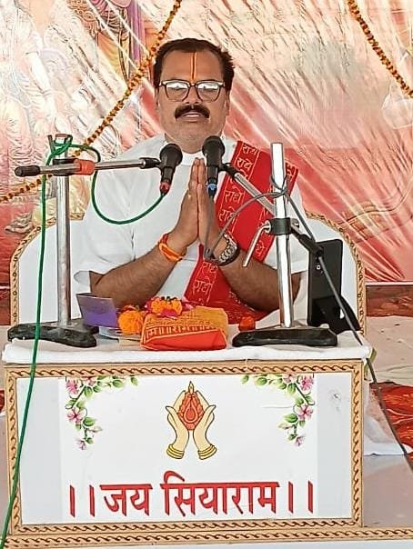 भोजपुरी में प्रस्तुत किया शिव विवाह की कथा,झूमे श्रोता