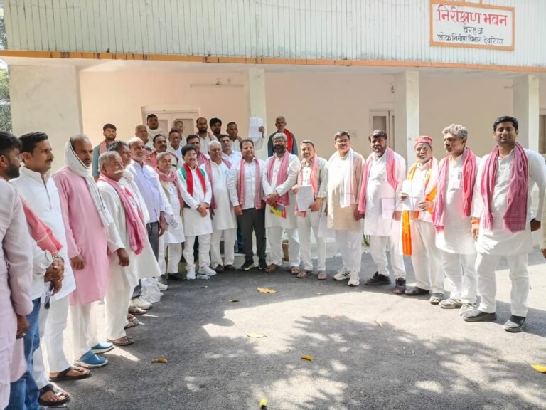 सपा की मासिक बैठक में संगठन मजबूती पर जोर, 30 अप्रैल को धरना-प्रदर्शन का ऐलान