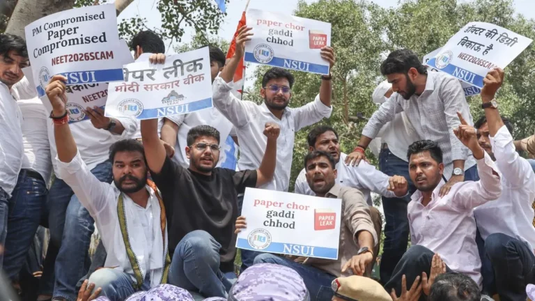 नीट पेपर लीक में बायोलॉजी लेक्चरर गिरफ्तार, एनटीए पैनल का हिस्सा रह चुकी है मनीषा मांधारे