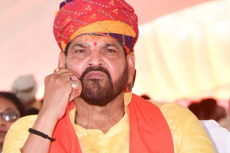 सच बोल दिया, तो परेशानी में आ जाऊंगा’, राम मंदिर दान पर उठे सवाल …